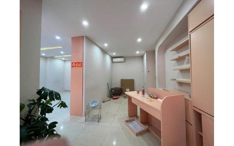 CHO THUÊ NHÀ MẶT PHỐ ĐÀO TẤN KD CÀ PHÊ, KD SẠCH - 4.5 TẦNG, MT 8M, 60 TRIỆU (KO HÀNG ĂN)